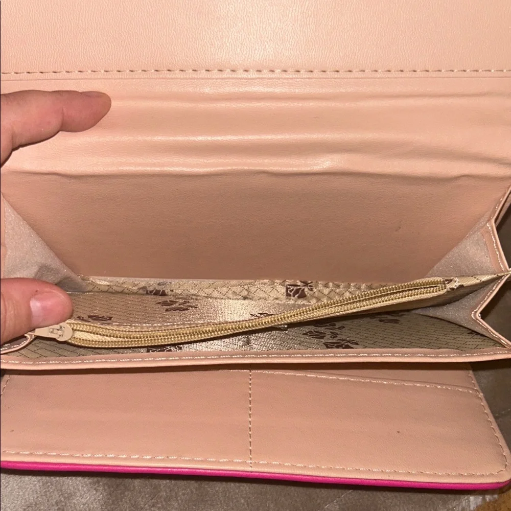 Pink Wallet with Bow Accent‎
